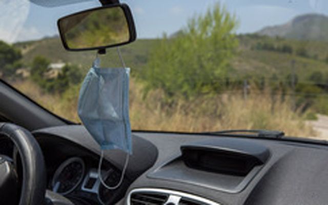  Къде да държим маската в колата? Вече има решение! 