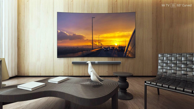 65-инчов извит телевизор за по-малко от 00