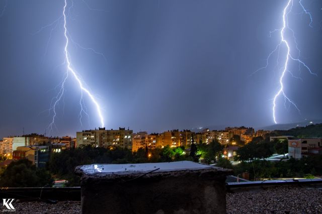  Страховита стихия прекъсна тока в Стара Загора 