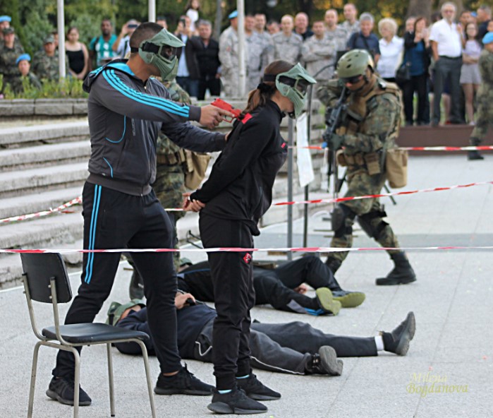 Двойно повече кандидати за войници