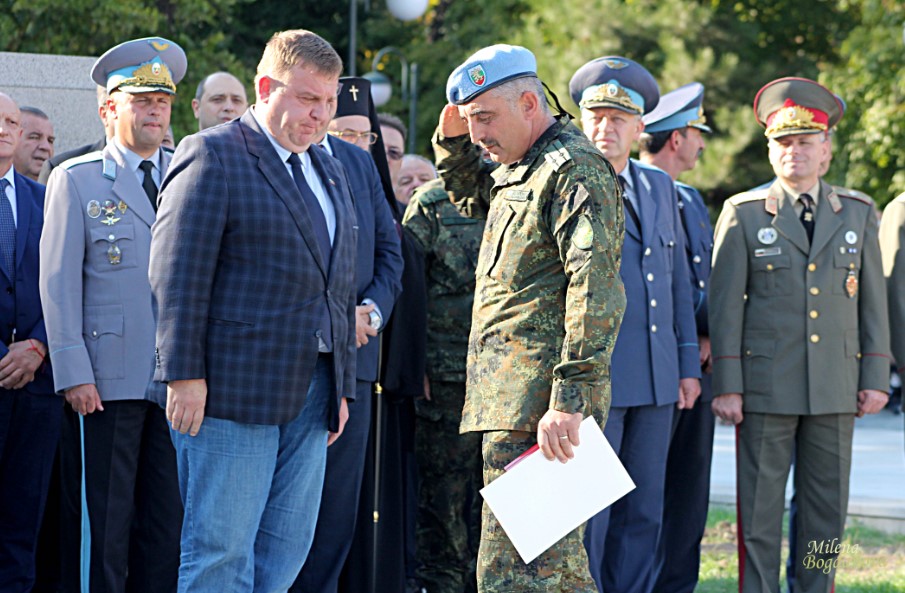 Двойно повече кандидати за войници