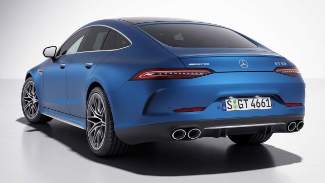 Mercedes обнови „базовите“ AMG GT 4-Door 