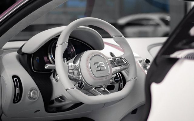  Ето го първото женско Bugatti 