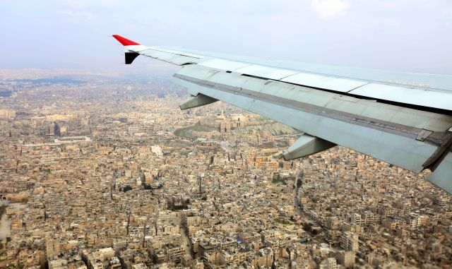 Летището в Алепо възобновява работа след нанесените израелски ракетни удари