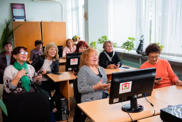 Шестото издание на програмата „ Интернет за всички “ обгръща близо 80 библиотеки в цялата страна