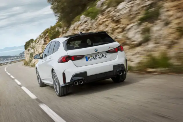 Запознайте се с BMW 1 Series: Нова визия, нови означения и без механична трансмисия