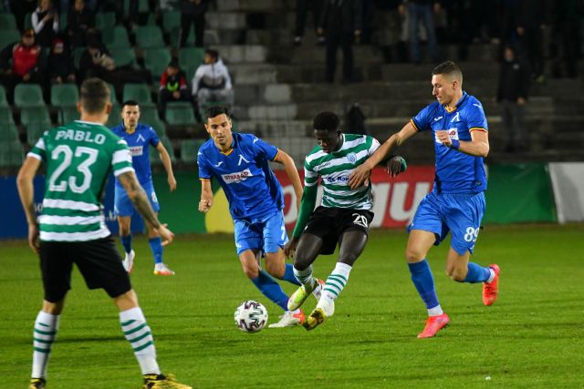  Левски на колене във Варна! 