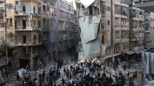 Варелни бомби валят над Сирия (ВИДЕО+СНИМКИ)