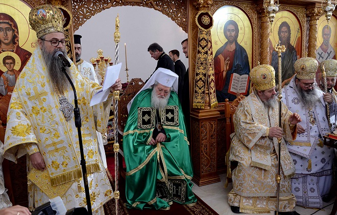 Тържествено бе осветен най-новия храм в Асеновград
