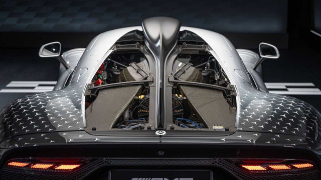 Mercedes AMG One дебютира с 1.6-литров мотор и 1049 конски сили