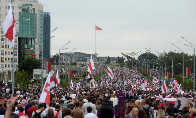  Арестувани са над 190 протестиращи 