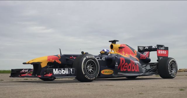  Nissan GT-R с 1300к.с. против Lamborghini Huracan с 1200к.с. и болид от Formula 1 (ВИДЕО) 