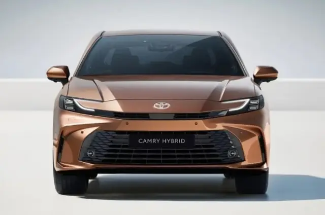 Дебютира европейската версия на новата Toyota Camry