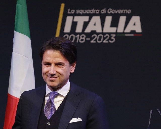 Новак в политиката поема управлението на Италия? (СНИМКИ)