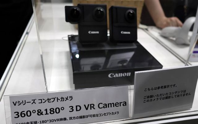 Компактна камера за запис на VR видео
