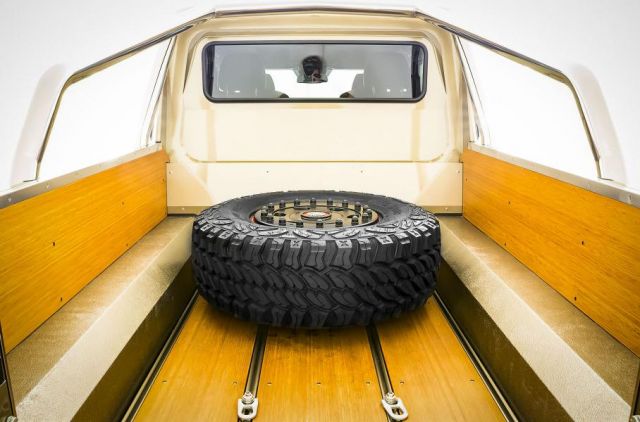  За 872 000 евро се продава петгодишен Mercedes G 63 AMG 6x6 