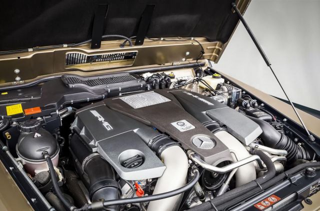 За 872 000 евро се продава петгодишен Mercedes G 63 AMG 6x6