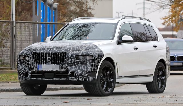 Новата предница на BMW ще дебютира с фейслифта на X7