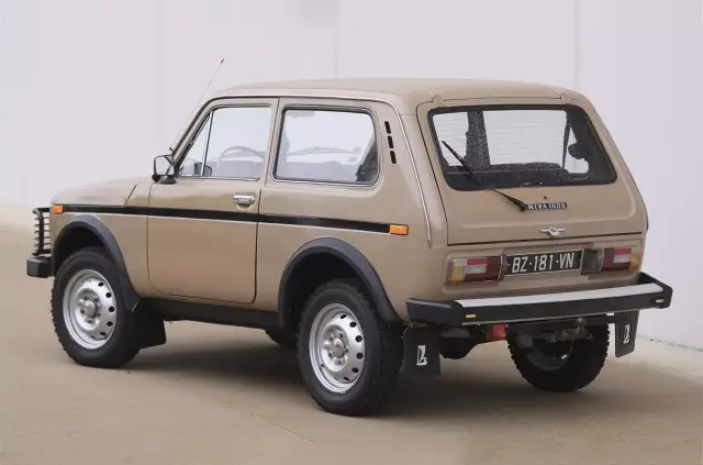 Lada Niva е една от звездите на влиятелния аукцион в Пебъл Бийч