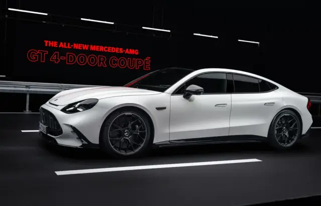 Представяме ви първи новата суперкола Mercedes AMG GT 4-Door Coupe (ВИДЕО)
