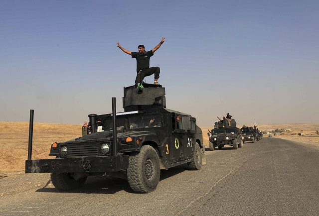Последни дни на "Ислямска държава" в Ирак (СНИМКИ)