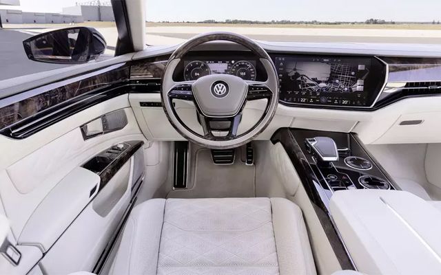 Volkswagen показа "неродения" нов Phaeton