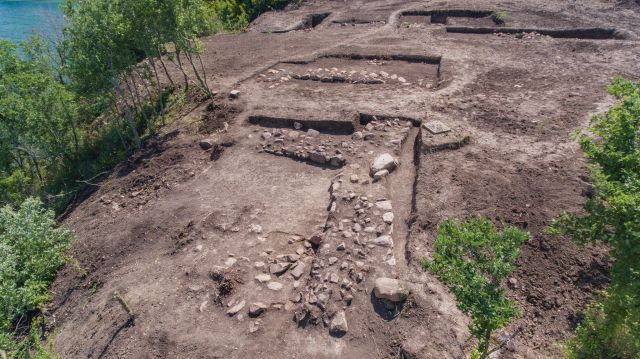 Откриха древно светилище край Бургас (СНИМКИ)