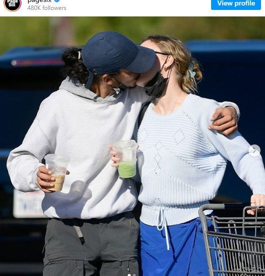 Дъщерята на Джони Деп и Ванеса Паради се трансформира в същинска изкусителка (СНИМКА) | ФАКТИ.БГ Дъщерята на Джони Деп и Ванеса Паради се трансформира в същинска изкусителка (СНИМКА)