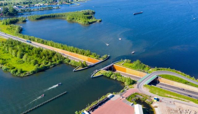  Необикновен мост в Нидерландия прекатурва визиите (СНИМКИ) 