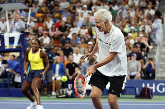 Тенис шоу със звезди в Ню Йорк събра 1.2 милиона долара в помощ на Украйна