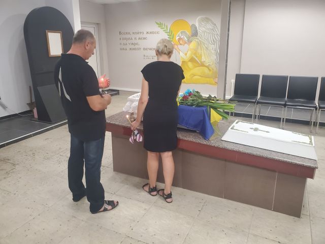 „Открито сърце“: Тъжно дарение - да платиш погребение на бебе-бежанец