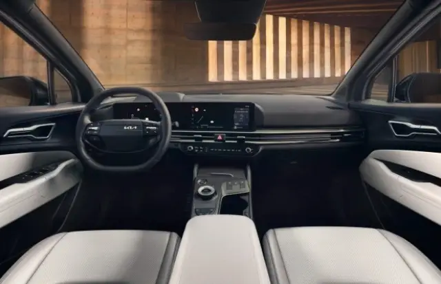 Тъмната страна на елегантността: KIA Sportage дебютира в ексклузивна серия Black Edition