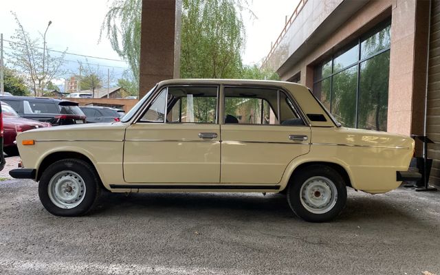 Продава се чисто нова 34-годишна Lada, но за сумата от... 87 000 лева!