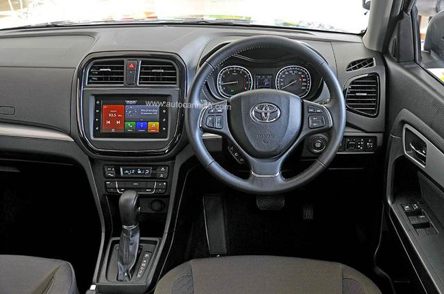  Toyota пусна хибриден съперник на Duster с цена под €10 хиляди 