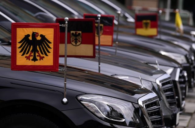  Държава уважи 80 000 жертви на ковид (СНИМКИ) 