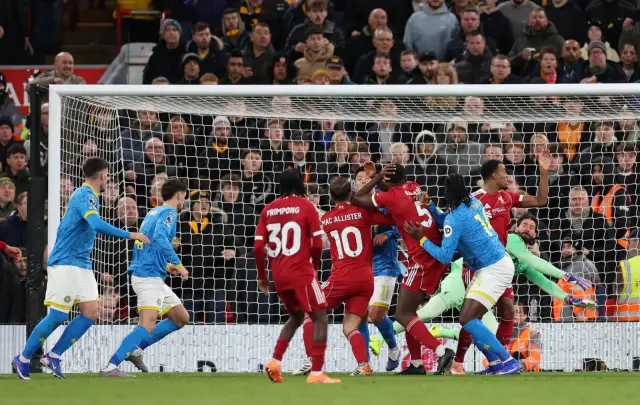 Ливърпул повали последния и влезе в топ 4