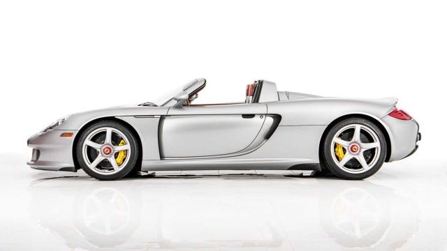 Продава се Carrera-та с най-малък пробег в света