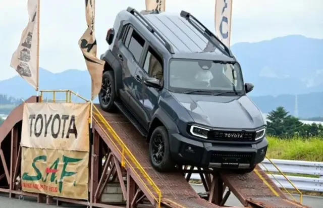 Toyota демонстрира офроуд възможностите на новия Land Cruiser FJ