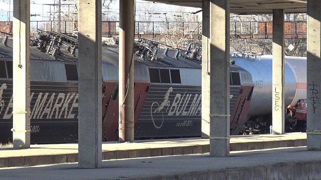 Няма пострадали при дерайлиране на товарен влак в Пловдив (СНИМКИ)