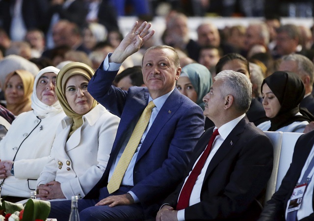 Последното изкушение на Ердоган (ВИДЕО+СНИМКИ)