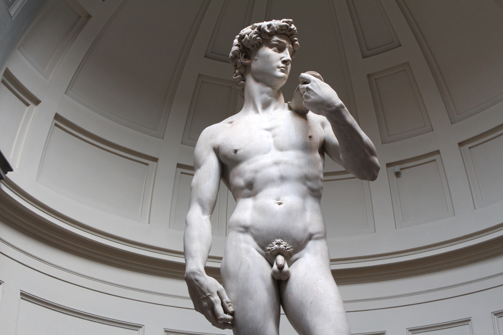 Защо древните статуи имат малки пениси?