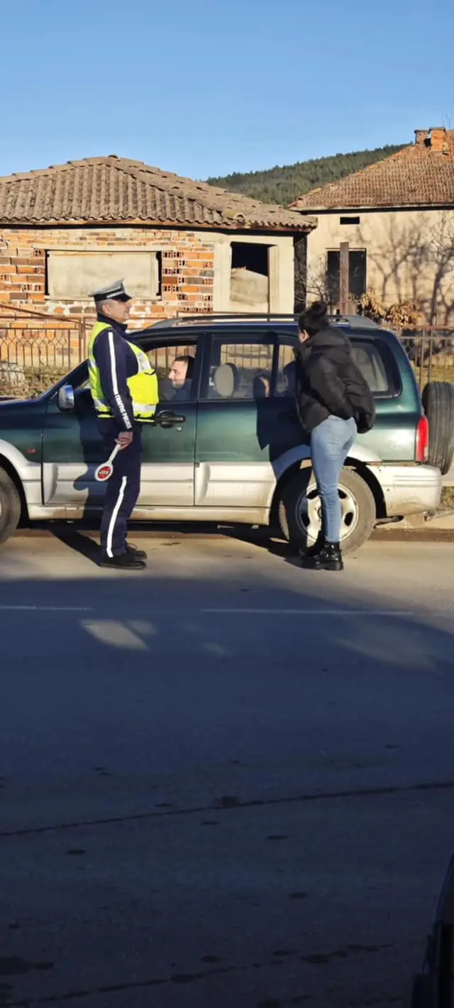 Проговори жената, обвинена, че нападнала и одрала полицай (СНИМКИ + ВИДЕО 18+)