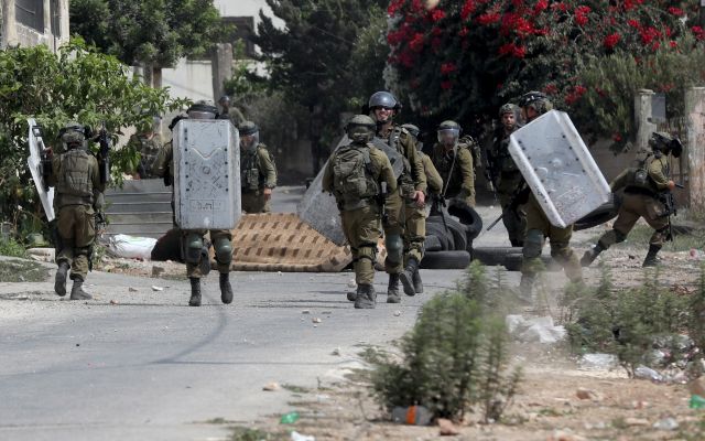 Израелската армия уби шестима палестинци на Западния бряг | ФАКТИ.БГ Израелската армия уби шестима палестинци на Западния бряг