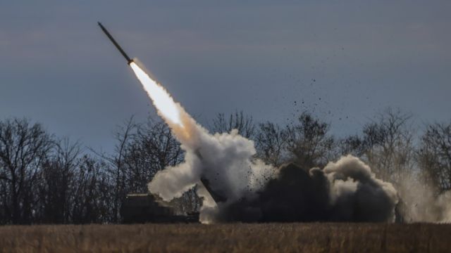 Първите ракети са свалени в Украйна