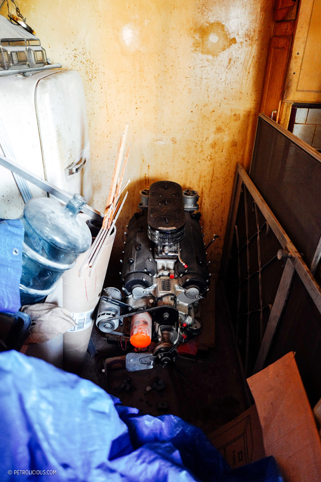 Да пазиш Ferrari 30 години в гарсониера