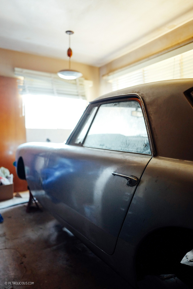 Да пазиш Ferrari 30 години в гарсониера