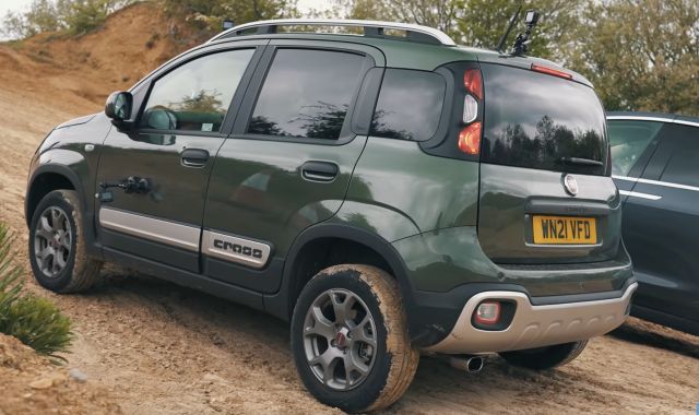  Може ли Tesla Model X да се оправи с Fiat Panda? (ВИДЕО) 