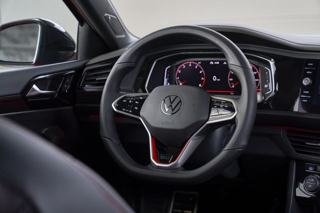 Volkswagen обнови Jetta