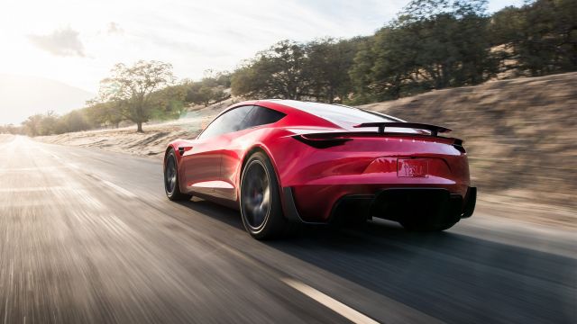 Новата Tesla Roadster ще ускорява до 100км/ч за малко над 1 секунда