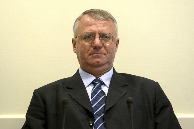 Прокурор поиска преразглеждане на оправдателната присъда на Шешел